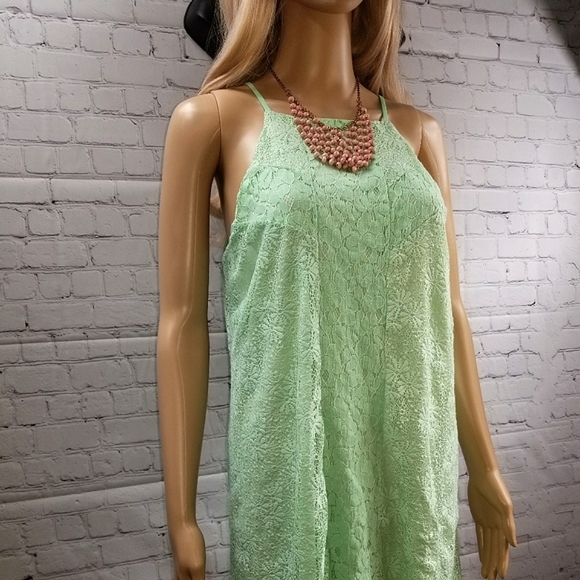 Alya Mint Green Lace Mini Dress - Picture 2 of 13